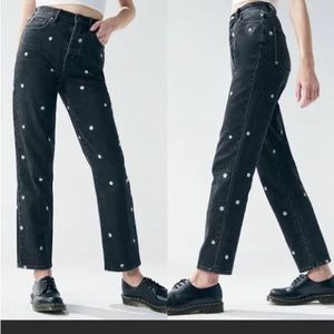 PacSun high rise straight jeans. Black daisy flower embroidered.